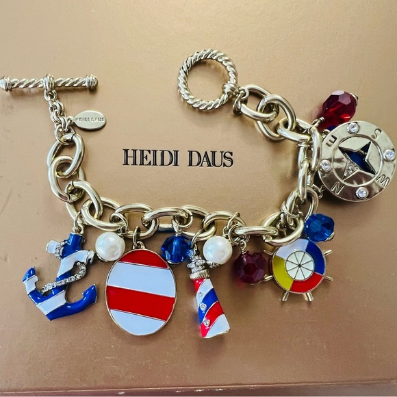 HEIDI DAUS 🆕 “Ahoy There” Toggle Chain Charm Beaded crystal & enamel Bracelet - Picture 3 of 7